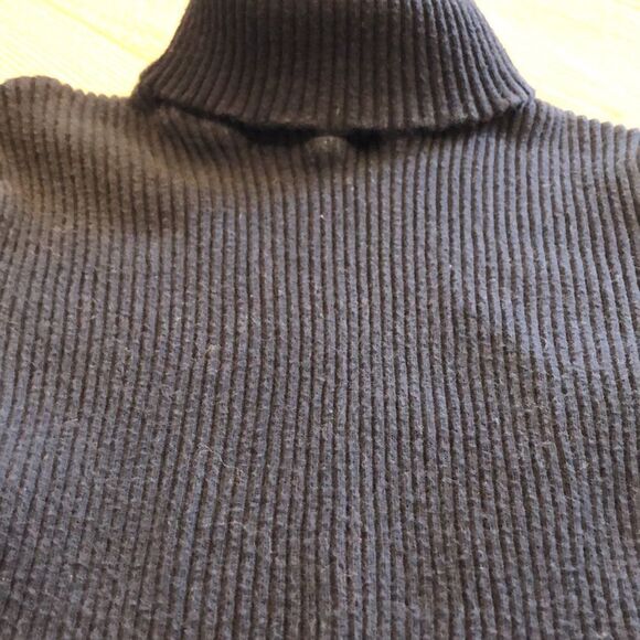 Pappa & Ciccia Navy Ribbed Turtleneck, Girls 6A - Picture 2 of 3